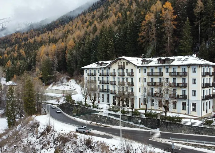 Palace Pontedilegno 3*